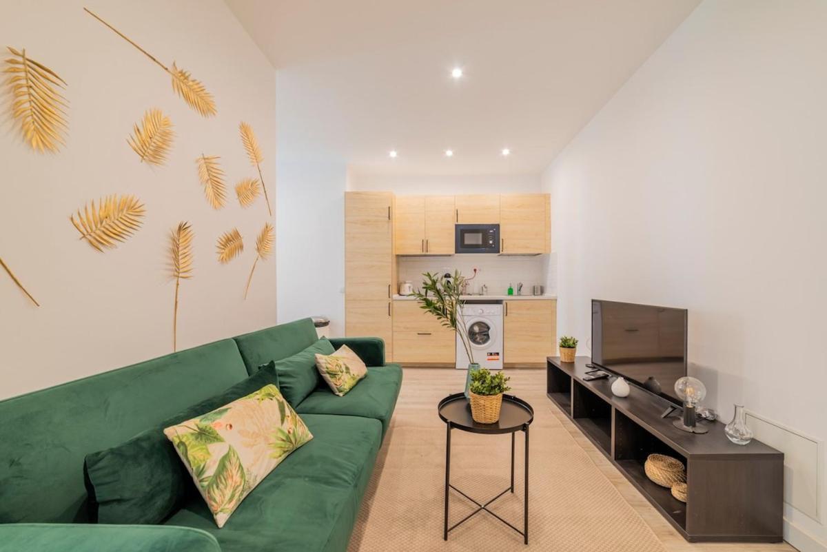 Encantador Apartamento Atocha Madrid Kültér fotó