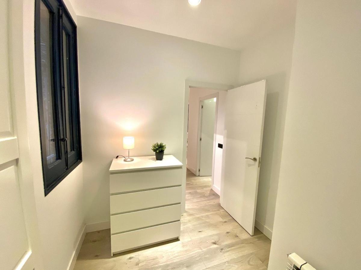 Encantador Apartamento Atocha Madrid Kültér fotó