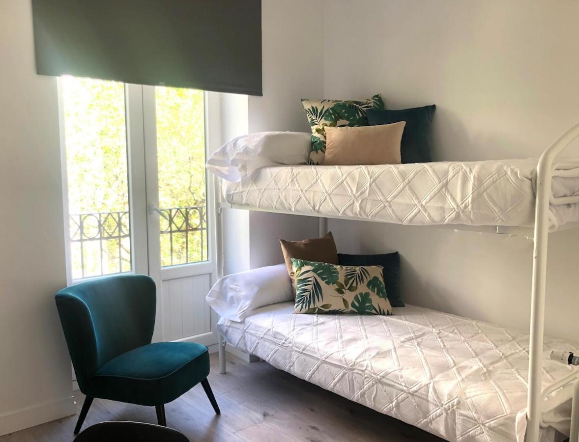 Encantador Apartamento Atocha Madrid Kültér fotó