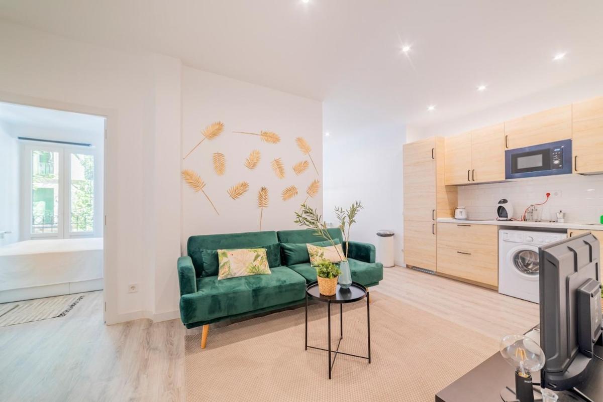 Encantador Apartamento Atocha Madrid Kültér fotó