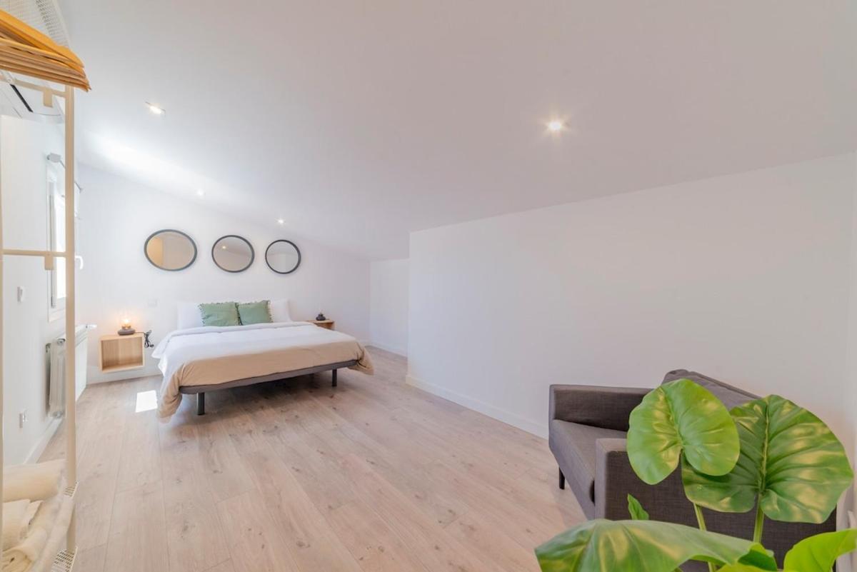 Encantador Apartamento Atocha Madrid Kültér fotó